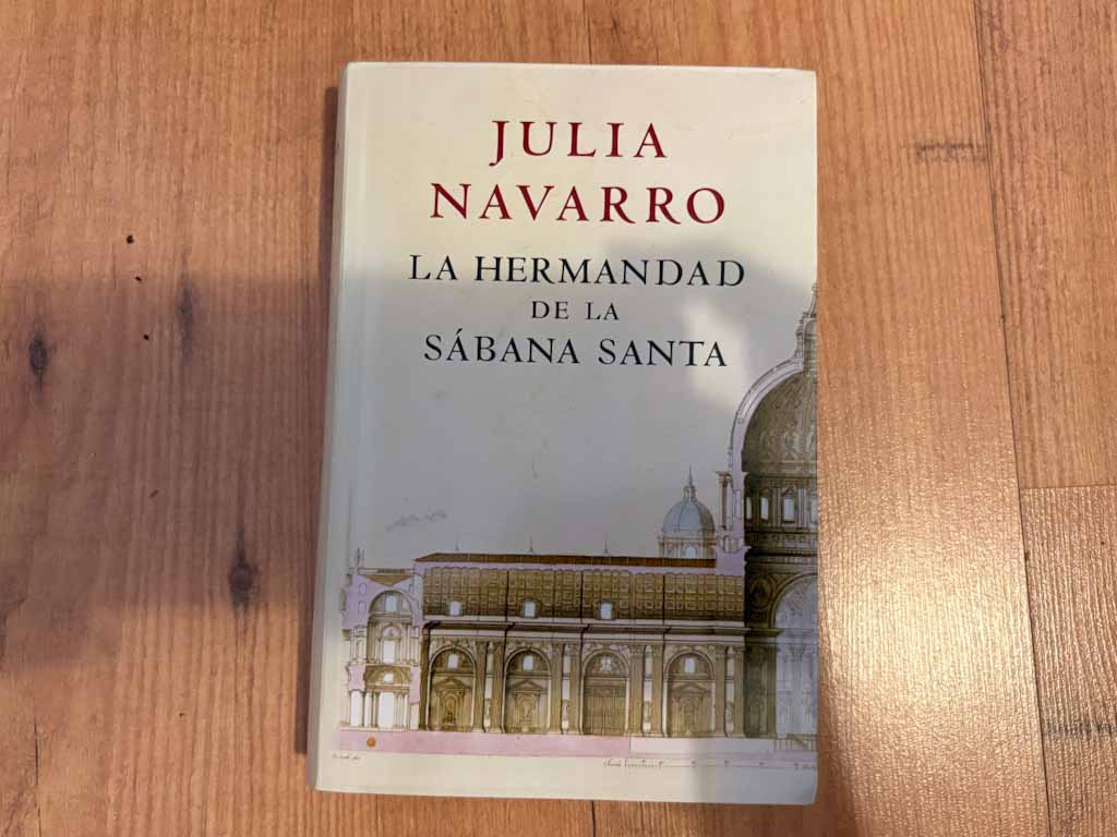 Lot 3 books historical novels and Templar mystery, royalty and religious conspiracies