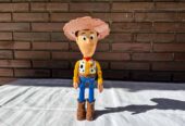 Muñeco Woody Toy Story con sombrero desmontable – Figura articulada 20 cm